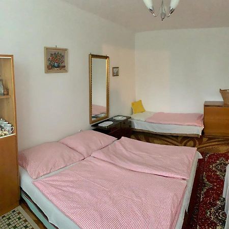 Cely Byt Zelnava Apartment Exterior foto